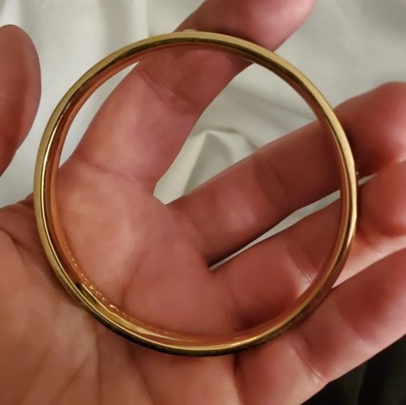 Kate Spade Gold Bangle Bracelet - Picture 2 of 3